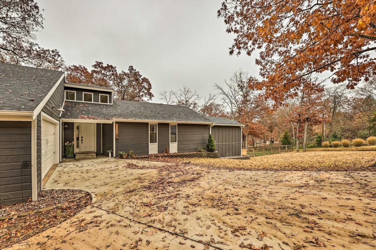 Lakefront Rogers Getaway With Hot Tub And Deck! Villa Exterior foto